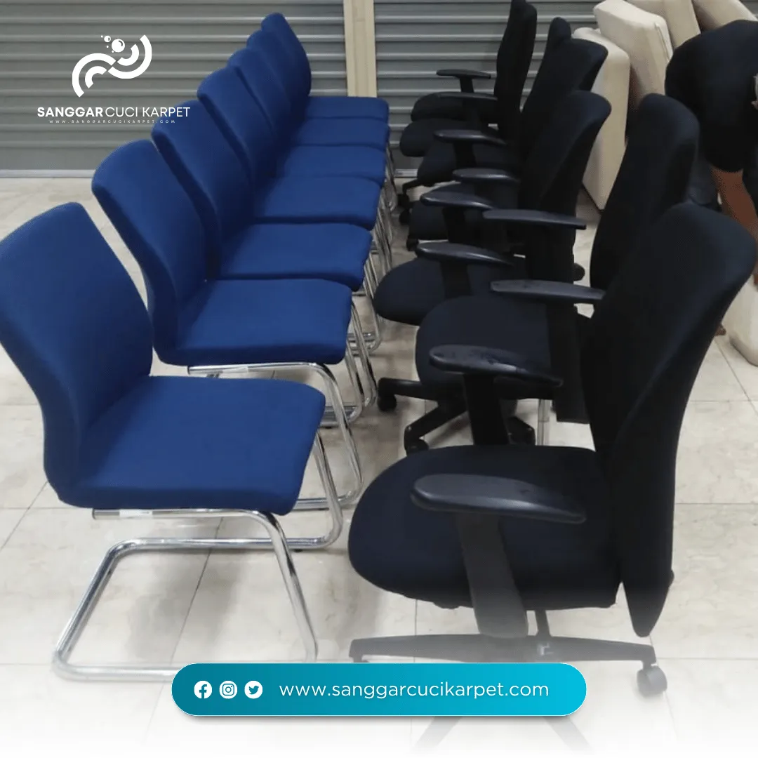 Cuci Kursi Kantor / Makan